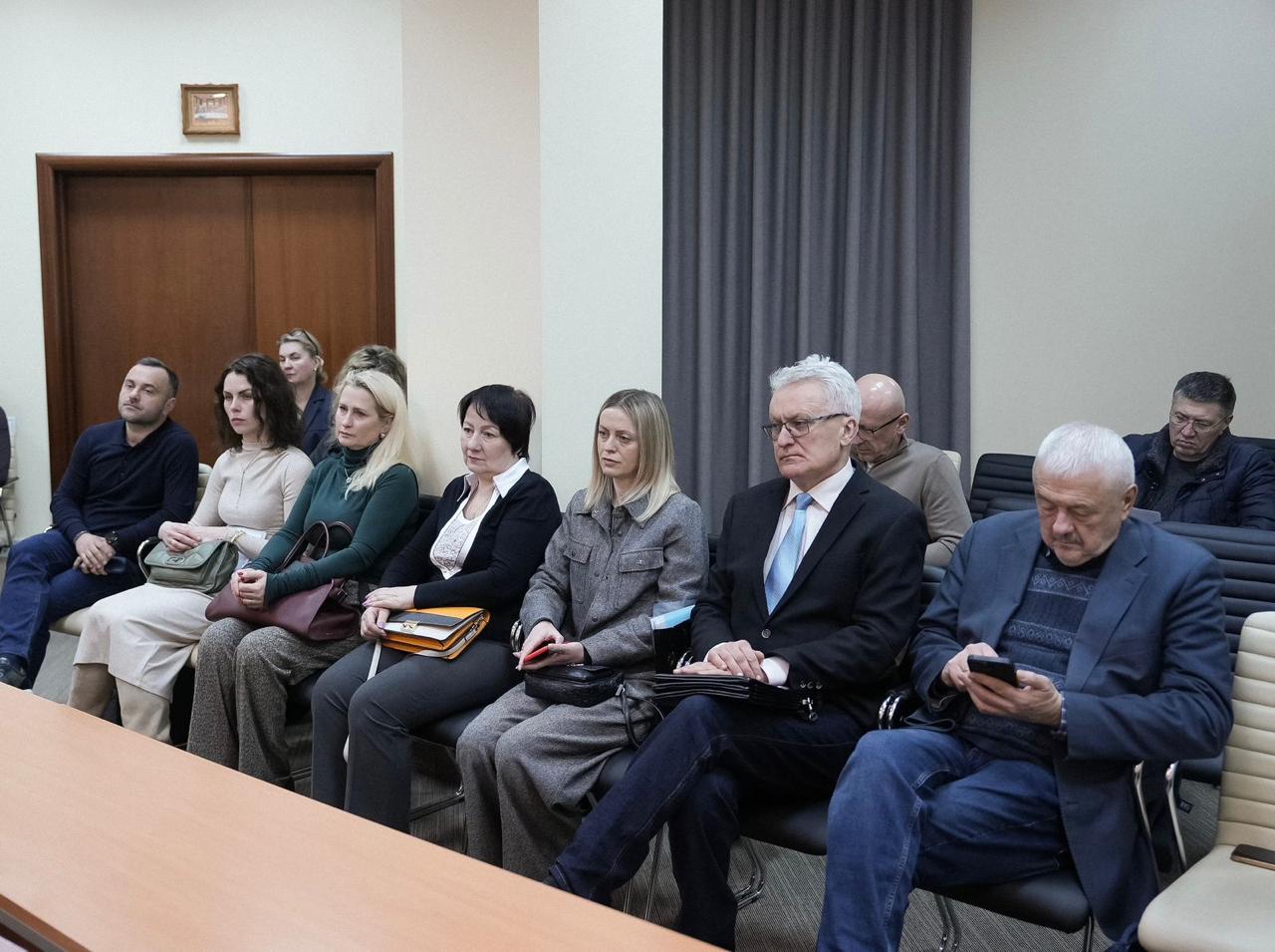 Столичні податківці разом із представниками бізнесу обговорили актуальні питання оподаткування. Фото № 6/5