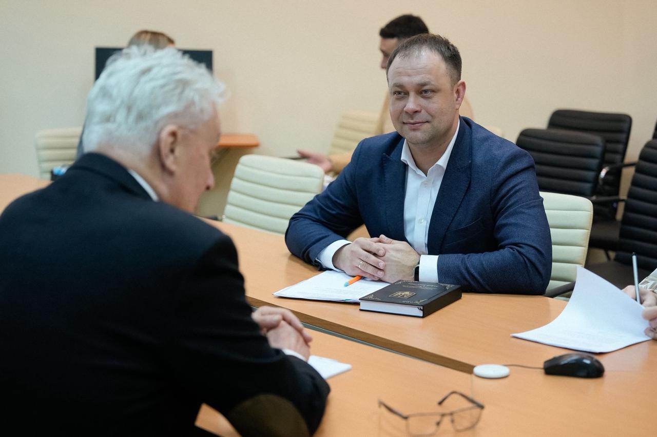 Столичні податківці разом із представниками бізнесу обговорили актуальні питання оподаткування. Фото № 12/11