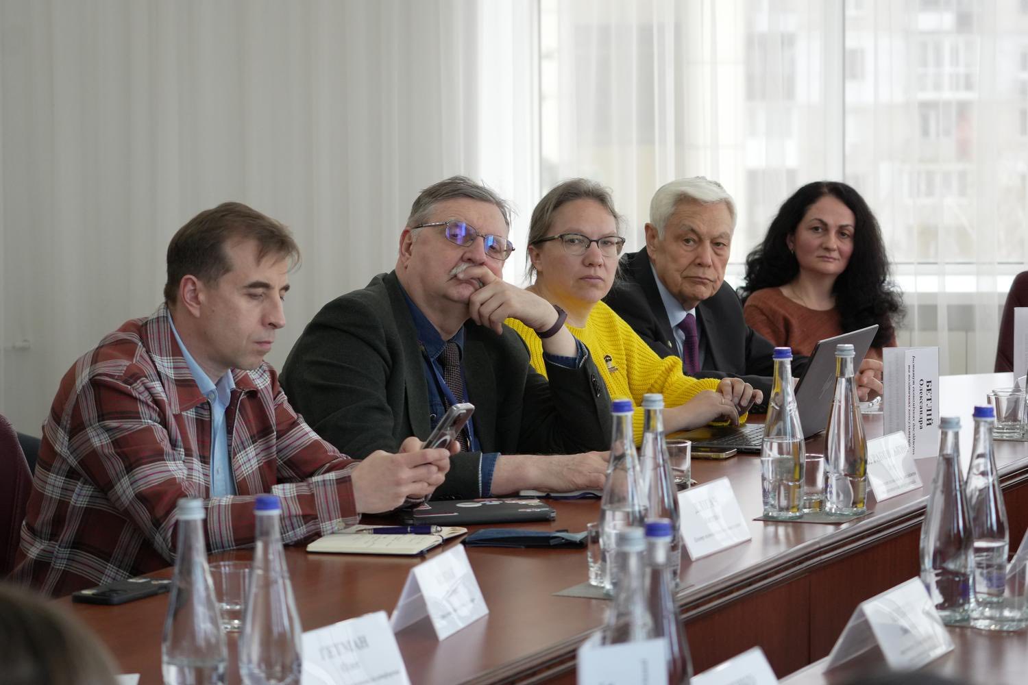 Зустріч Лесі Карнаух з представниками аналітичних центрів: акцент на якісних даних, аналітиці та сервісах. Фото № 8/7