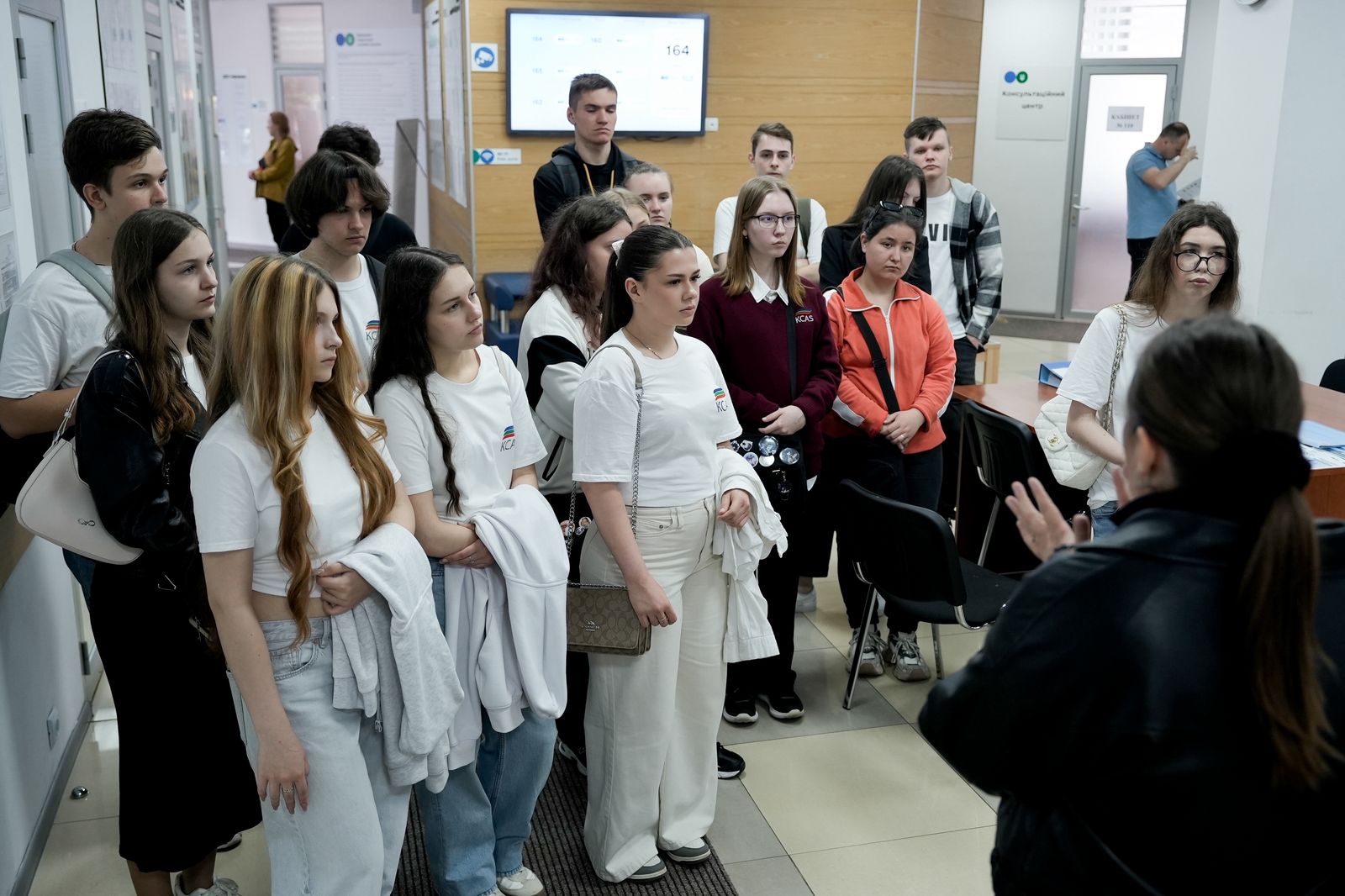 Безбар’єрність та сучасні сервіси: столична податкова провела ознайомчу зустріч для студентів. Фото № 10/9